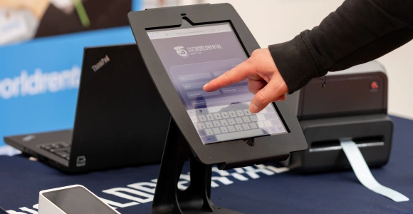 Enhancing Business Efficiency with Tablet Rentals in Canada